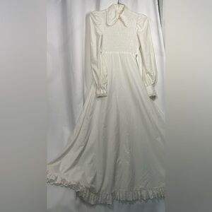 VTG 70s Jody of California white LS smocked maxi dress w/ ruffled collar sz S/M